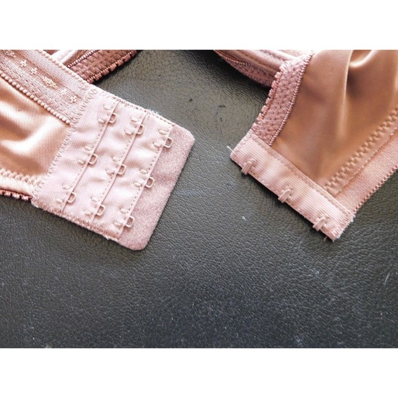 Delta Burke Taupe Bra 38DD Satin Unlined Underwire Bra Size 38DD - Picture 5 of 7